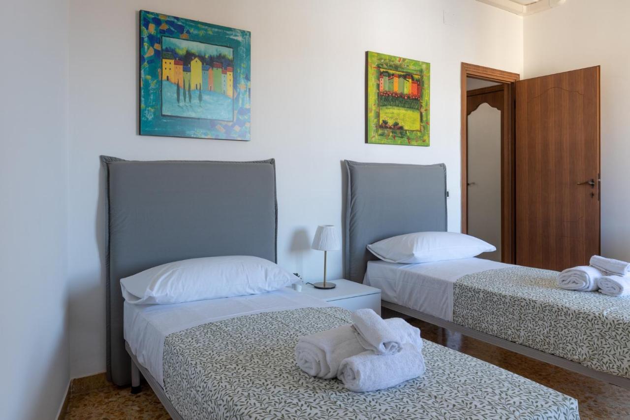 شقة Pisa Quiet And Bright Flats With Balcony المظهر الخارجي الصورة